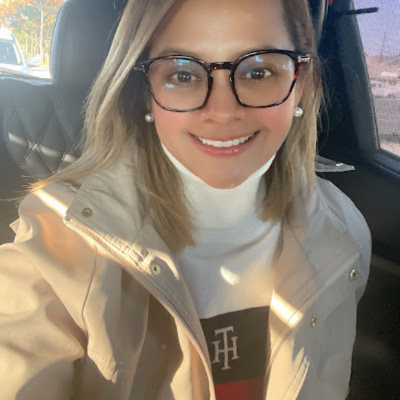 Meet your Posher, Anielka - Picture 1 of 1